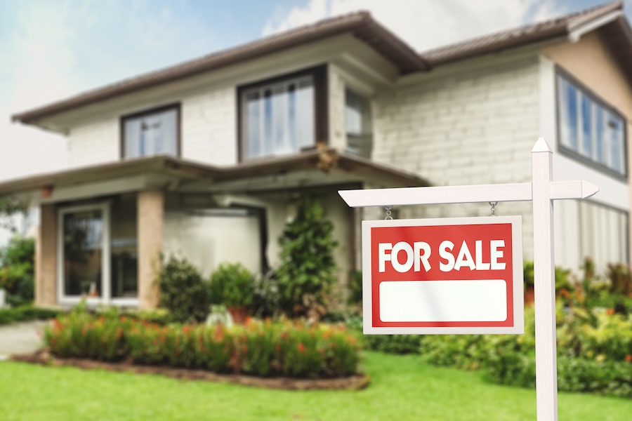 sell a house in summer, summer home selling tips